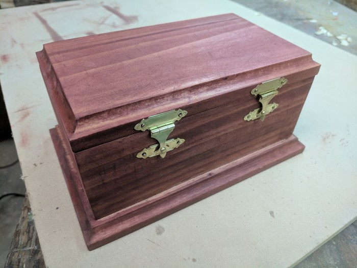 a redwood jewlery box